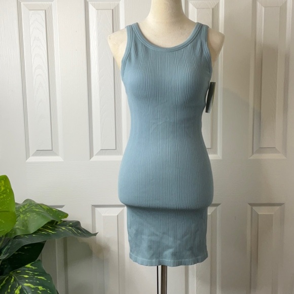 All in Motion Women’s Seamless Active Dress Various Sizes - Picture 4 of 9